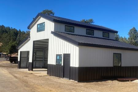 Barndominium metal building exterior